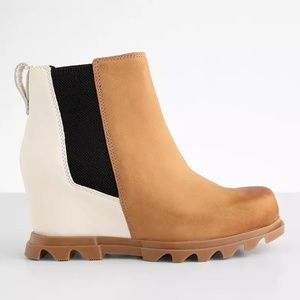 Joan Of Arctic™ Leather Wedge Boot